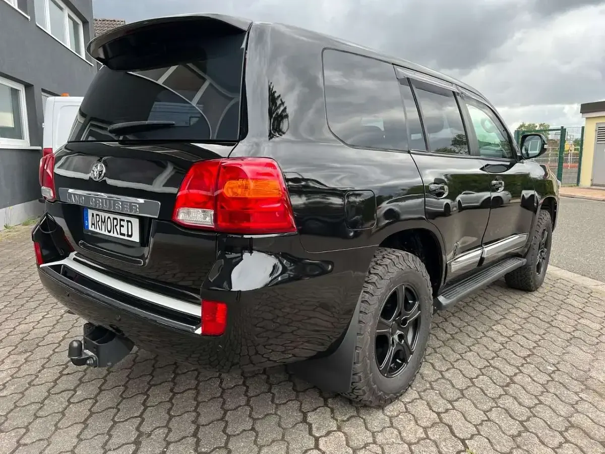 Gebraucht Toyota Land Cruiser 272 PS (200 kW) 2015 Silber SUV