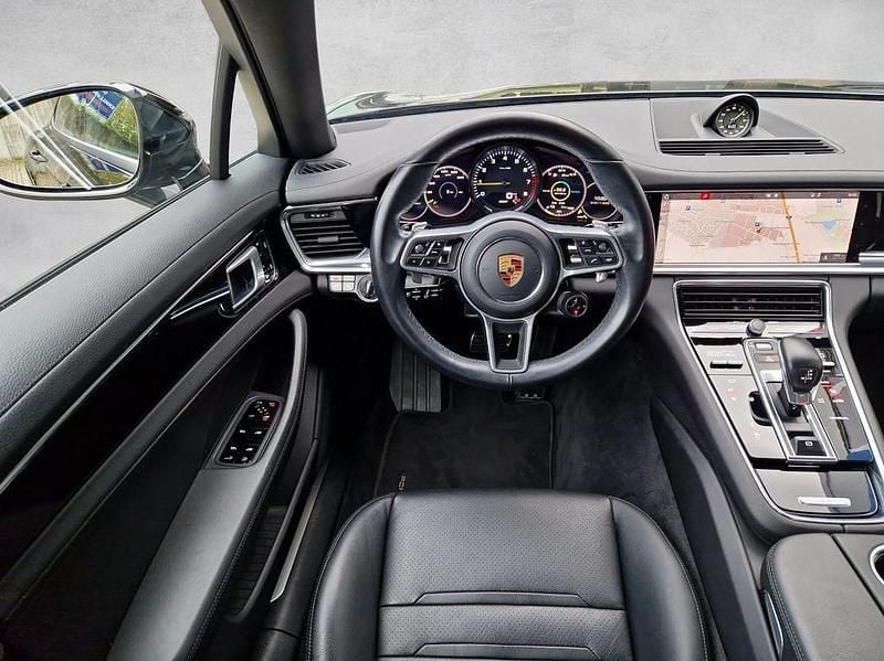 Gebraucht Porsche Panamera 4 Chrono 462 PS (339 kW) 2019 Schwarz Limousine
