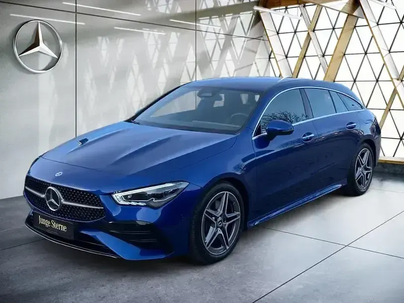 Gebraucht Mercedes CLA200 AMG 150 PS (110 kW) 2025 Metalliclack spektralblau Kombi