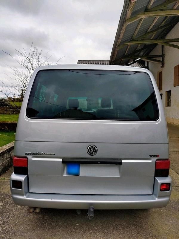 Usata VW Multivan 150 CV (110 kW) 2001 Grigio Monovolume