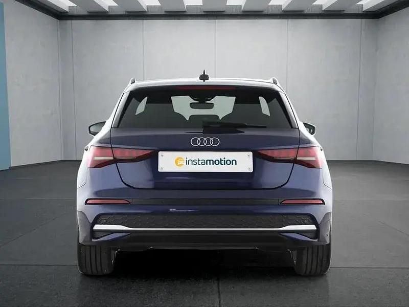 Second-hand Audi A3 2024 Albastru Berlinǎ