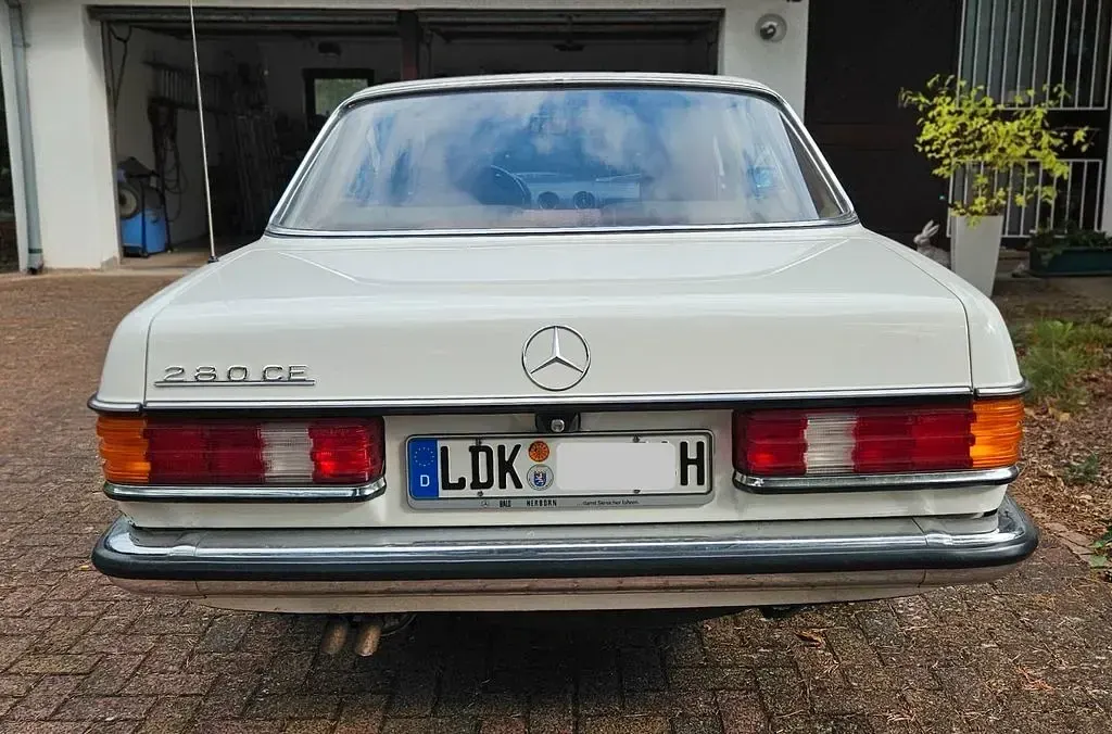 Gebraucht Mercedes 280 177 PS (130 kW) 1977 Weiß