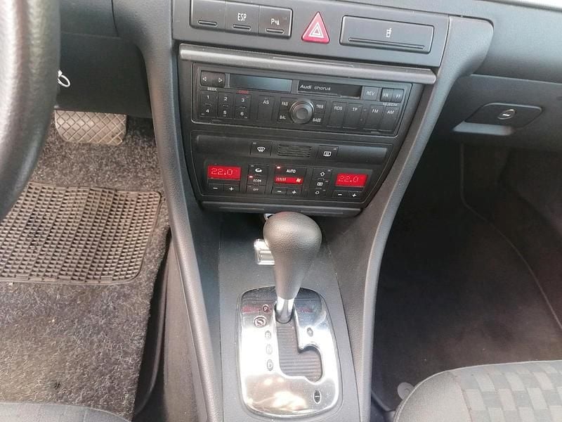 Gebraucht Audi A6 150 PS (110 kW) 2001 Grün Limousine