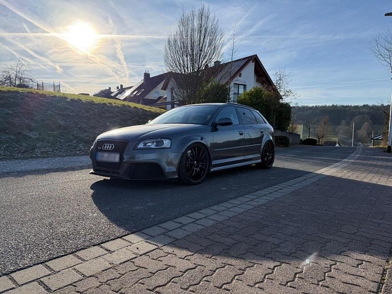 Gebraucht Audi RS3 Sport 340 PS (250 kW) 2012 Grau Limousine