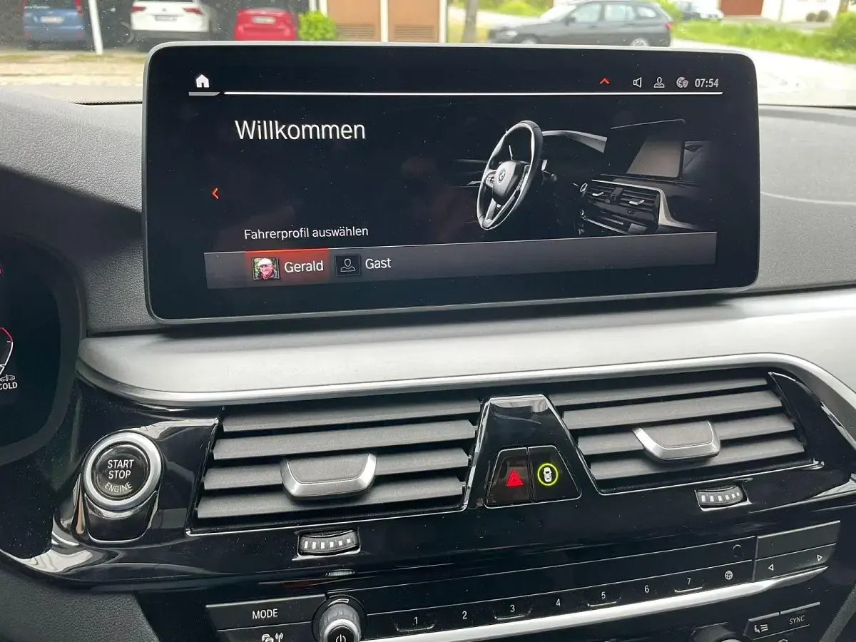 Gebraucht BMW 520 190 PS (139 kW) 2021 Schwarz Kombi