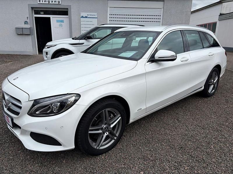 Gebraucht Mercedes C220 170 PS (125 kW) 2017 Weiß Limousine