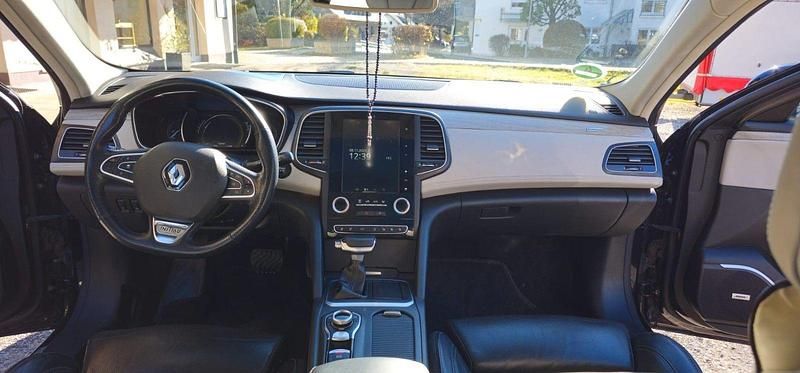 Gebraucht Renault Talisman Initiale Paris 160 PS (117 kW) 2017 Violet Kombi