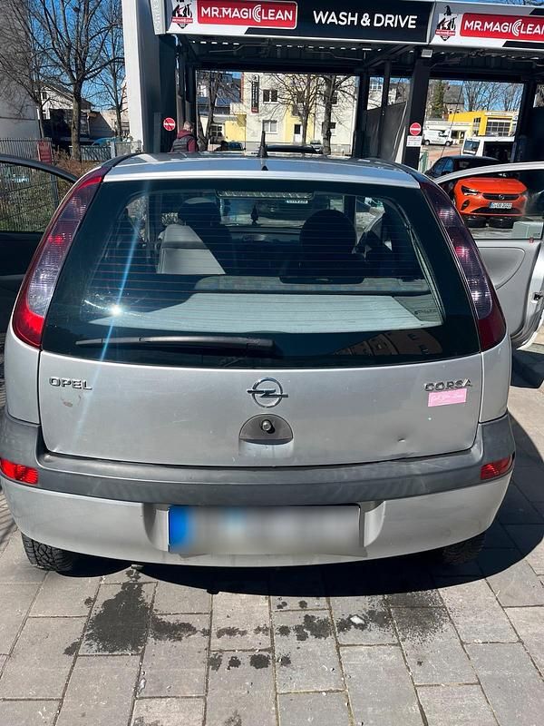 Gebraucht Opel Corsa 58 PS (42 kW) 2001 Silber Kleinwagen