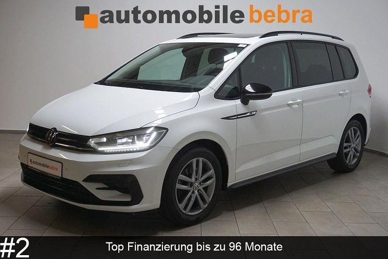 Pure white Gebraucht 2023 VW Touran R-line Van / Kleinbus | 35.790 € (Etwas zu teuer) - Bild 1/4