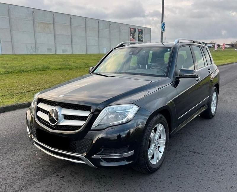 Schwarz Gebraucht 2013 Mercedes GLK250 SUV | 12.500 € (Fairer Preis) - Bild 1/4