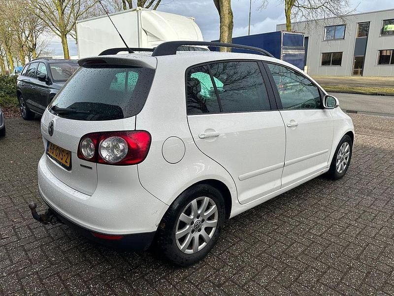 Gebraucht VW Golf Plus Cross Comfortline 105 PS (77 kW) 2008 Weiß Van / Kleinbus