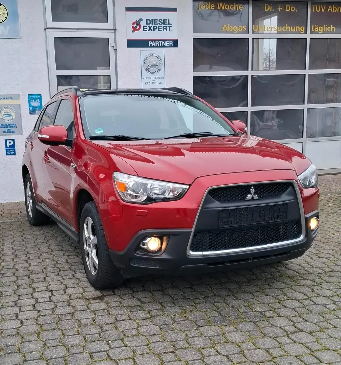Gebraucht Mitsubishi ASX 150 PS (110 kW) 2013 Rot SUV