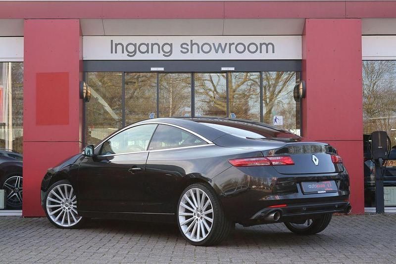 Gebraucht Renault Laguna III Initiale 238 PS (175 kW) 2012 Schwarz Coupé