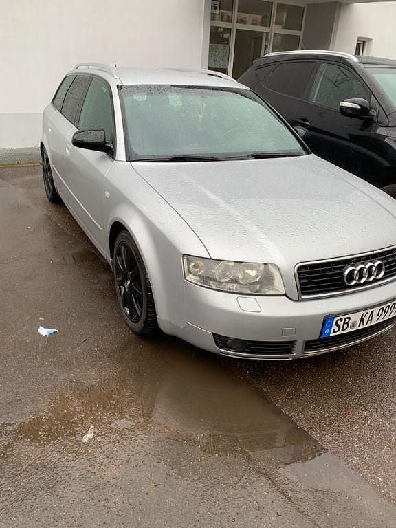 Silber Gebraucht 2002 Audi A4 S-Line Kombi | 1.950 € (Guter Preis) - Bild 1/4