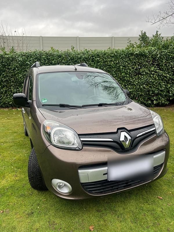 Braun Gebraucht 2017 Renault Kangoo Kombi | 10.900 € (Teuer) - Bild 1/4