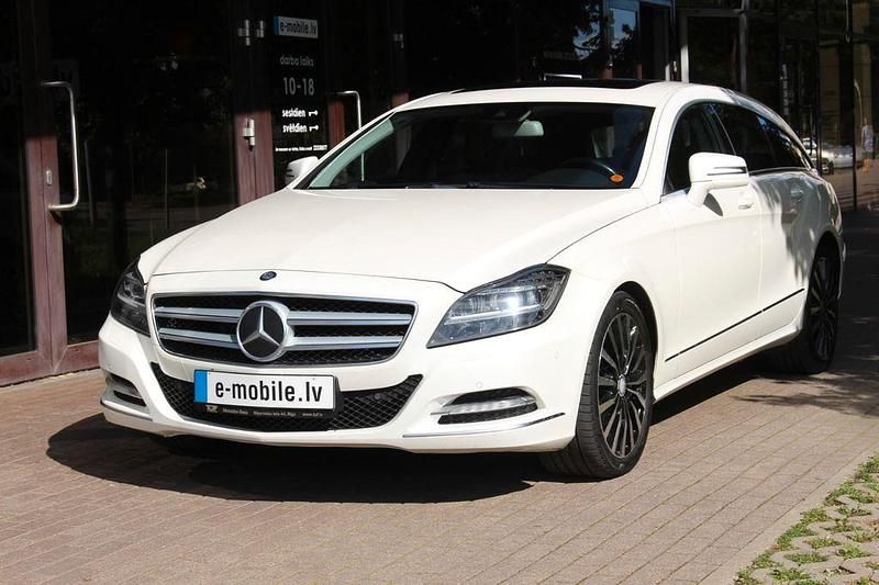Weiß Gebraucht 2012 Mercedes 350 Limousine | 14.349 € (Teuer) - Bild 1/4