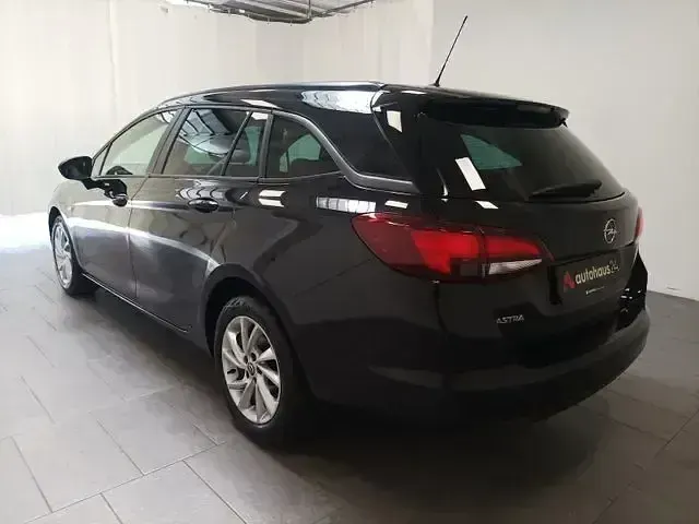 Gebraucht Opel Astra 110 PS (80 kW) 2022 Schwarz Limousine