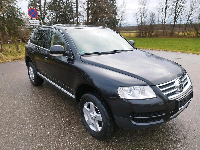 Schwarz Gebraucht 2004 VW Touareg SUV | 6.490 € - Bild 1/4