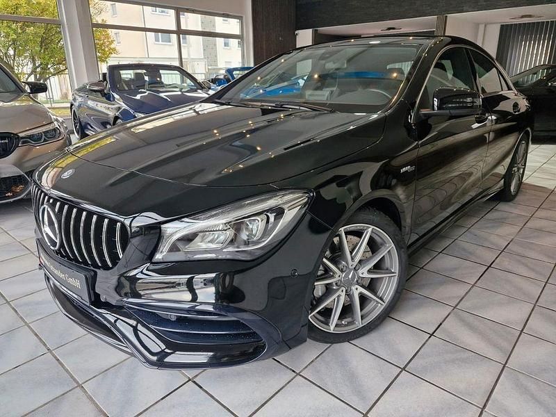 Schwarz Gebraucht 2016 Mercedes CLA45 AMG AMG Limousine | 28.900 € (Guter Preis) - Bild 1/4