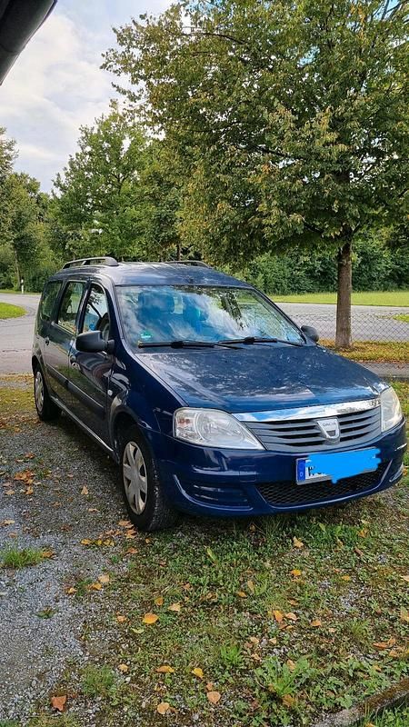 Blau Gebraucht 2009 Dacia Logan Limousine | 1.500 € (Superpreis) - Bild 1/4