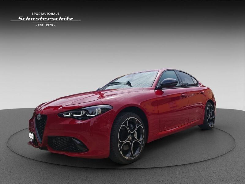 Rot Gebraucht 2023 Alfa Romeo Giulia Competizione Limousine | 45.450 € (Teuer) - Bild 1/4
