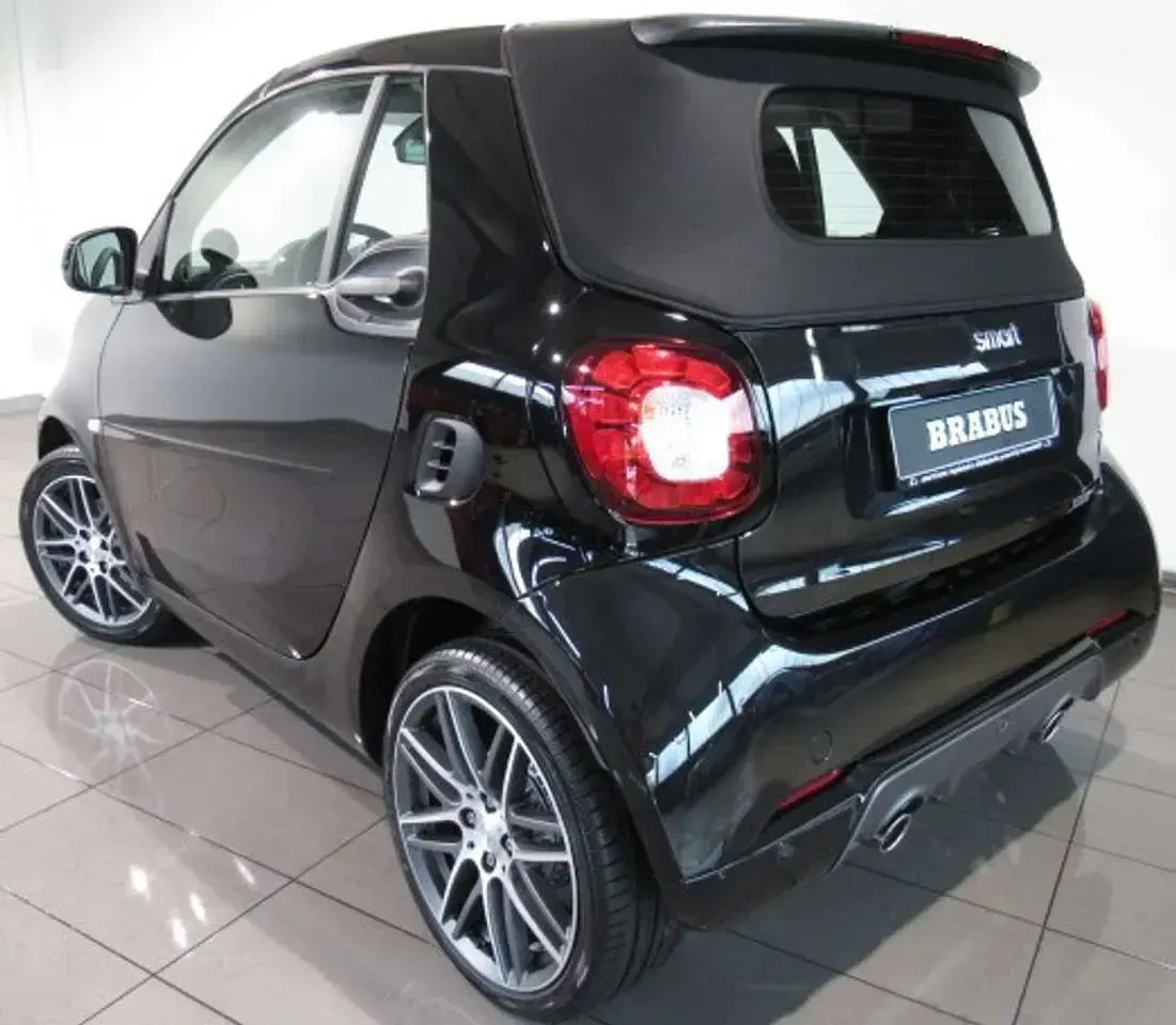 Gebraucht Smart ForTwo Cabrio Brabus Xclusive 109 PS (80 kW) 2019 Schwarz Cabrio