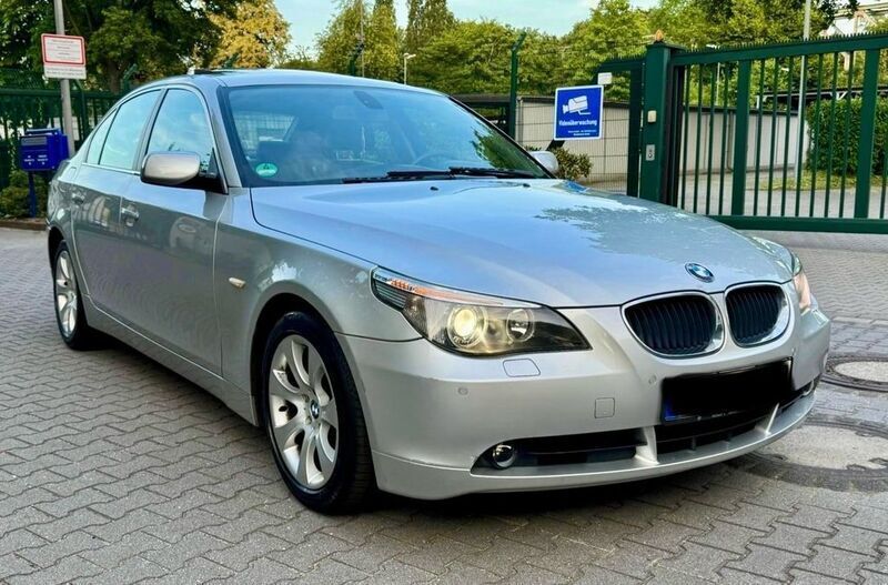 Silber Gebraucht 2004 BMW 525 Limousine | 3.750 € (Guter Preis) - Bild 1/4