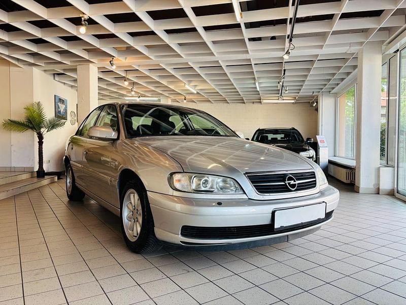 Silber Gebraucht 2000 Opel Omega Design Edition Limousine | 1.490 € (Fairer Preis) - Bild 1/4