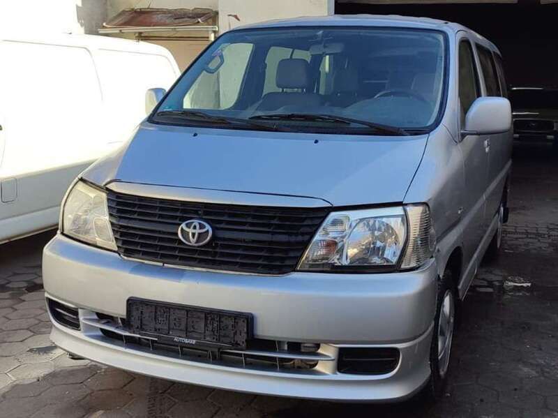 Silber Gebraucht 2007 Toyota HiAce Van / Kleinbus | 4.290 € - Bild 1/4