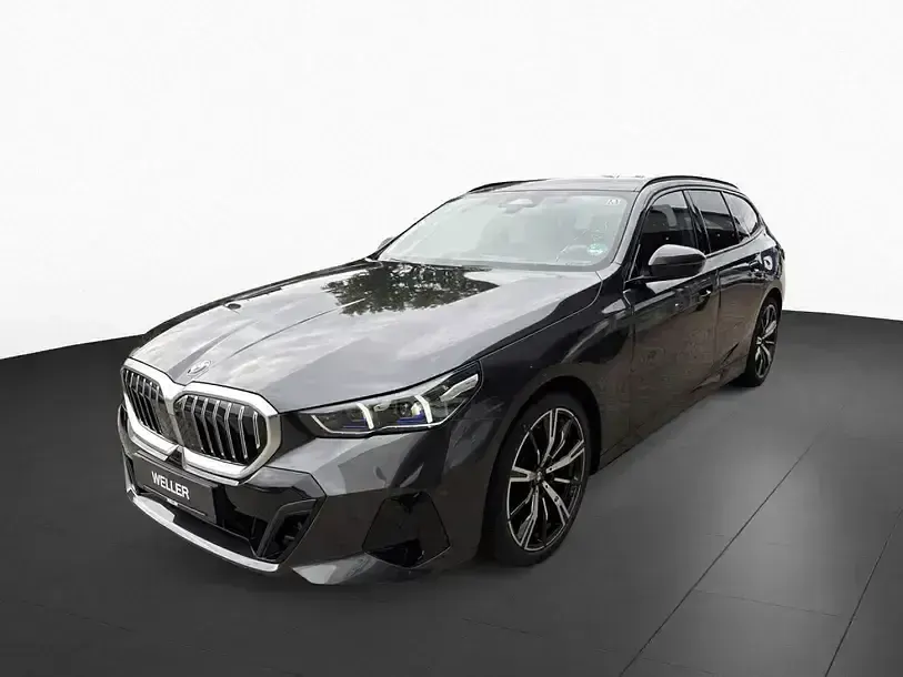 Gebraucht BMW 520 M Sport 197 PS (144 kW) 2025 Grau Limousine