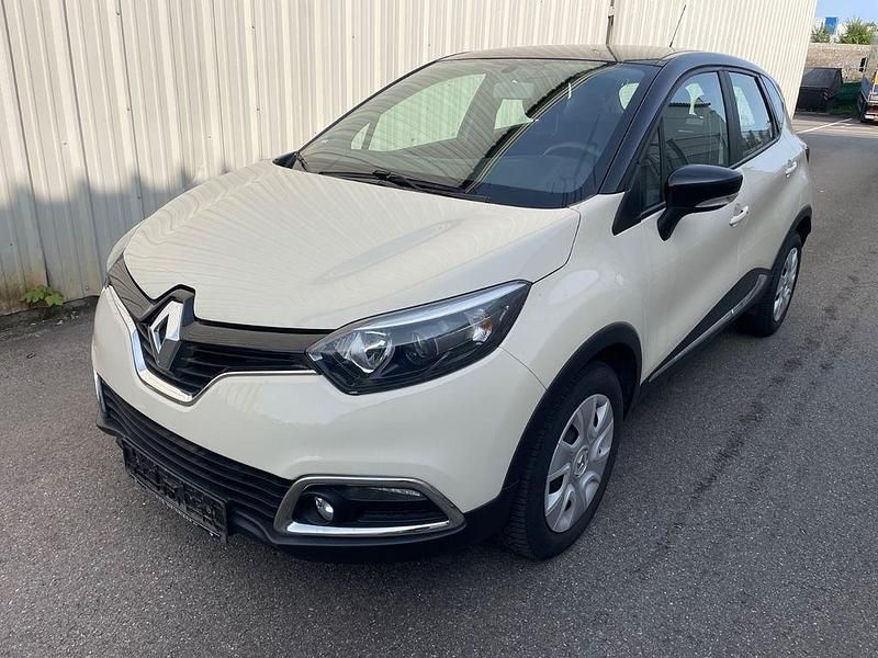 Schwarz Gebraucht 2015 Renault Captur Experience SUV | 10.390 € (Guter Preis) - Bild 1/4