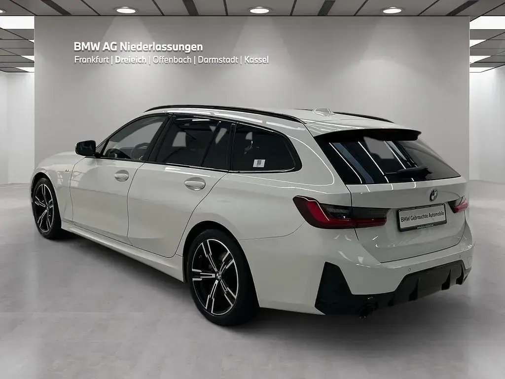 Gebraucht BMW 320 M Sport 190 PS (139 kW) 2023 Weiß Limousine