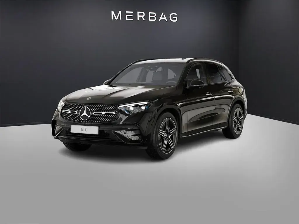 Gebraucht Mercedes GLC300 AMG line 269 PS (197 kW) 2024 Schwarz SUV