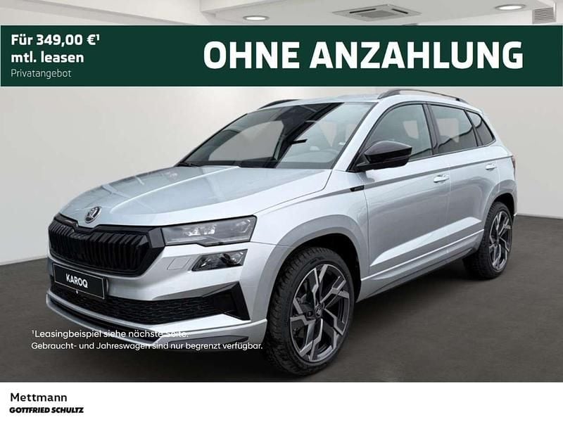 Brilliantsilber metallic Neu 2025 Skoda Karoq SportLine SUV | 49.990 € - Bild 1/4
