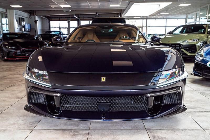 Neu Ferrari 12 Cilindri 829 PS (609 kW) 2025 Blau Coupé