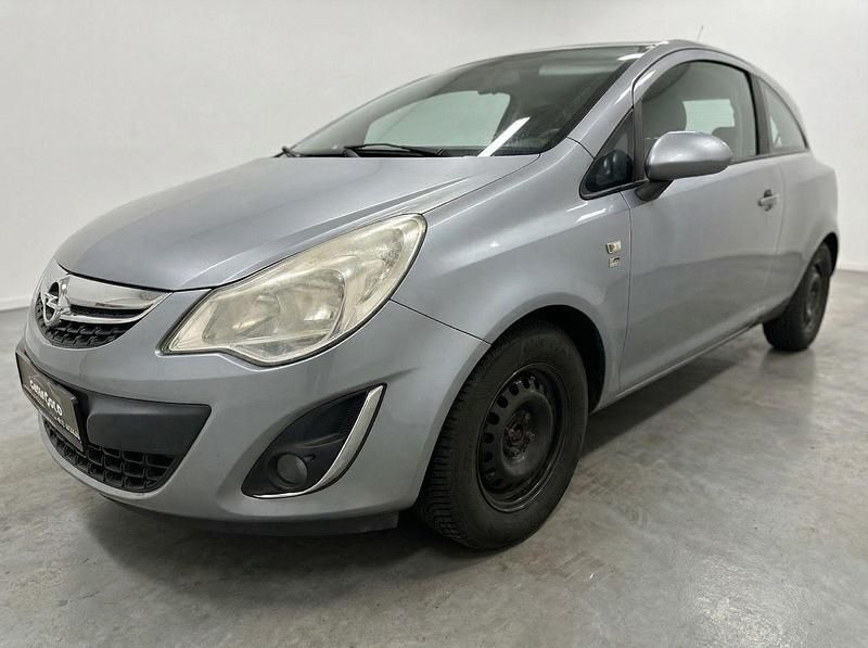 Gebraucht Opel Corsa 87 PS (63 kW) 2012 Silber Kleinwagen