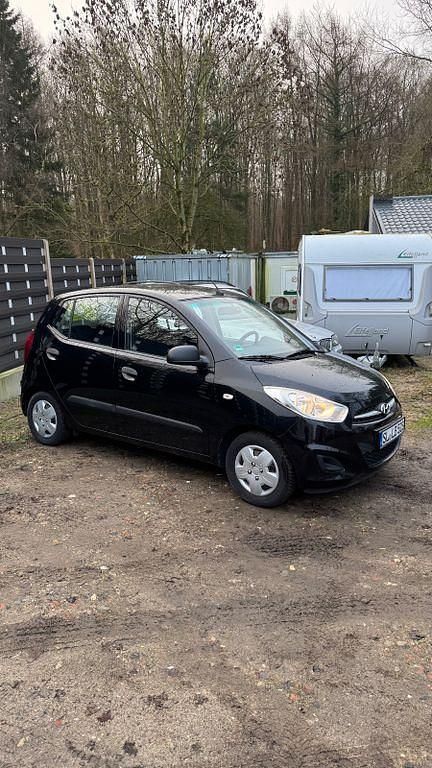 Gebraucht Hyundai i10 Classic 69 PS (50 kW) 2012 Schwarz Kleinwagen