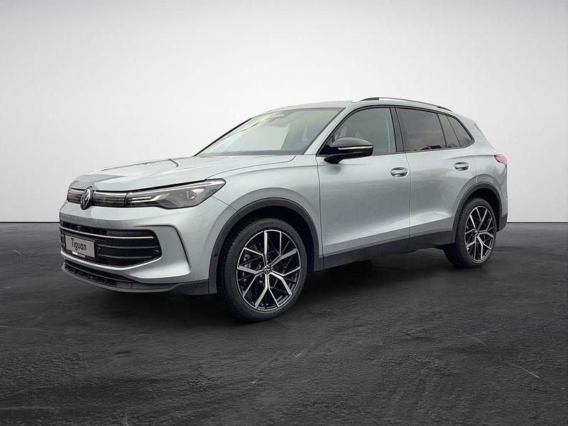 Neu VW Tiguan Life 150 PS (110 kW) 2026 Silber SUV