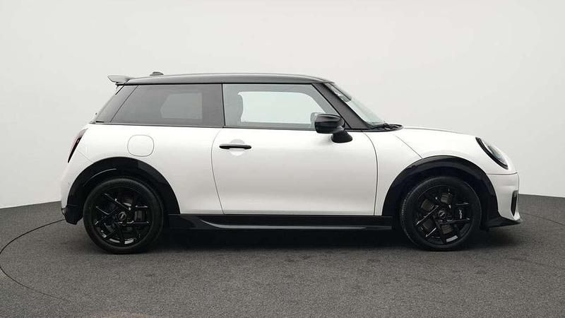 Gebraucht Mini John Cooper Works 156 PS (114 kW) 2025 Weiß Kleinwagen