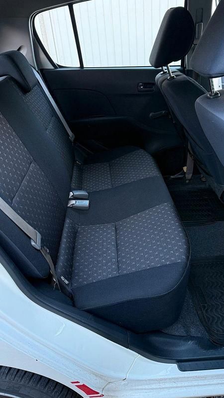 Gebraucht Daihatsu Cuore 69 PS (50 kW) 2010 Weiß Kleinwagen