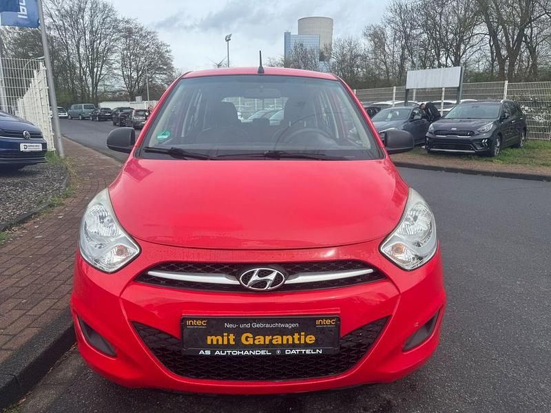 Gebraucht Hyundai i10 Classic 69 PS (50 kW) 2012 Rot Kleinwagen