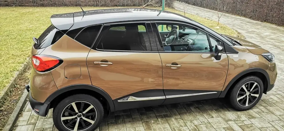 Gebraucht Renault Captur Elysee 110 PS (80 kW) 2017 Braun SUV