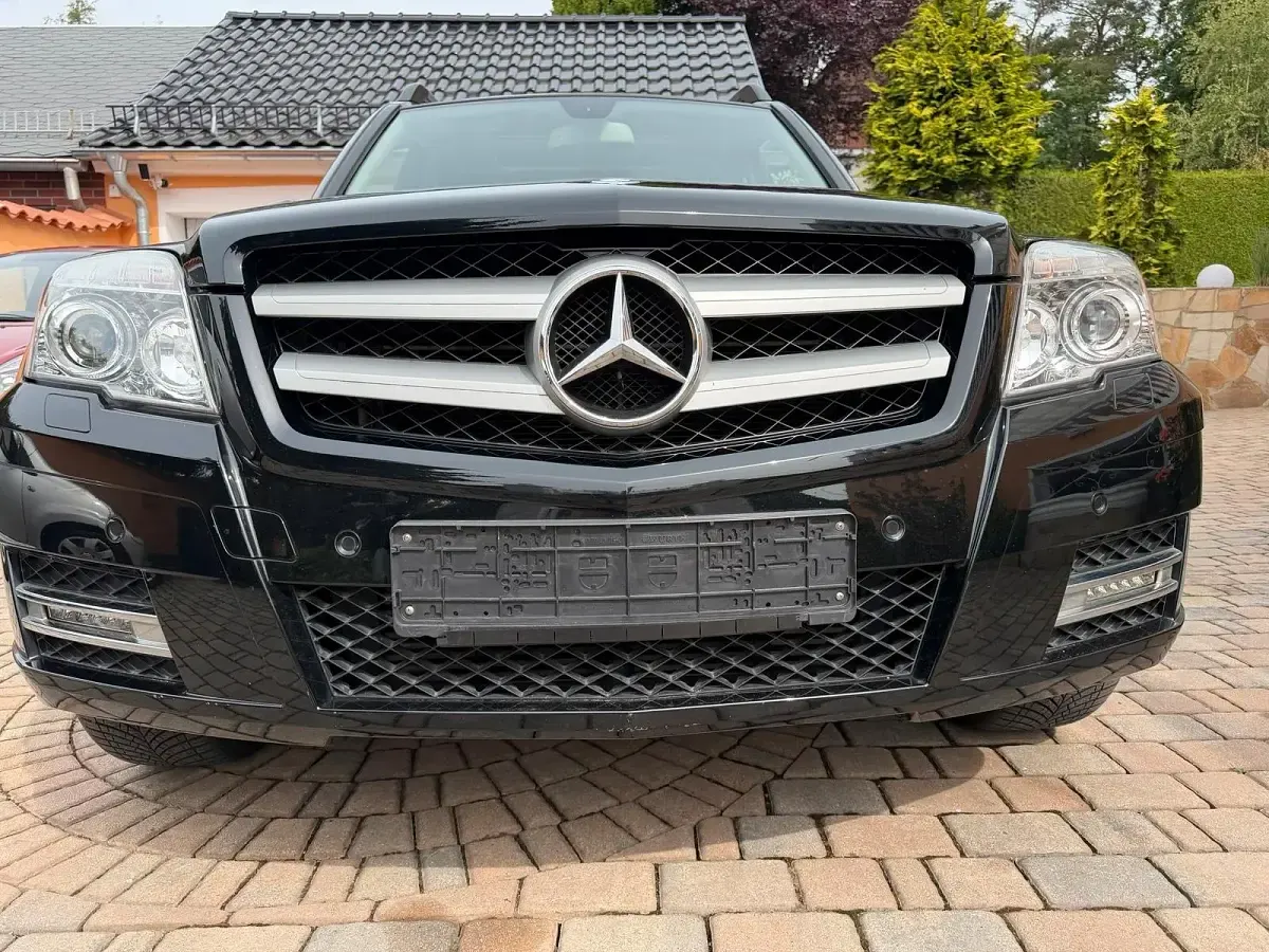 Gebraucht Mercedes GLK200 143 PS (105 kW) 2011 Schwarz SUV