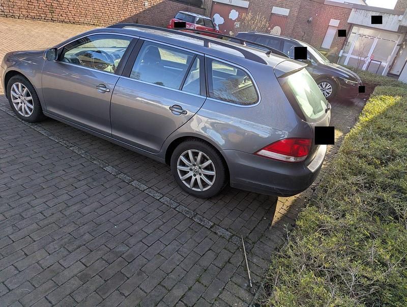 Gebraucht VW Golf V Comfortline 122 PS (89 kW) 2008 Grau Kombi