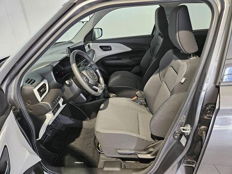Gebraucht Suzuki Swift Comfort 83 PS (61 kW) 2025 Grau Kleinwagen