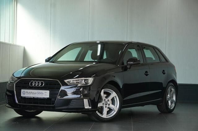 Gebraucht Audi A3 Sport 150 PS (110 kW) 2016 Schwarz Limousine
