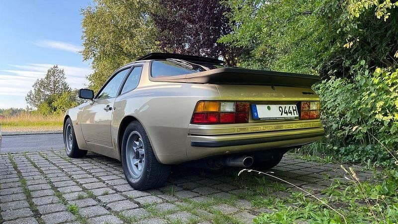 Gebraucht Porsche 944 163 PS (119 kW) 1984 Gold Coupé