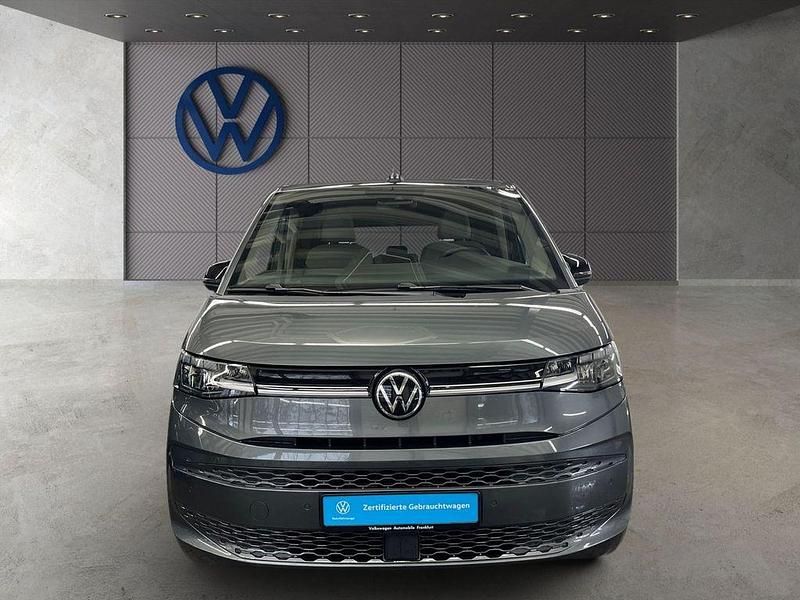 Gebraucht VW Multivan Life 150 PS (110 kW) 2025 Grau Van