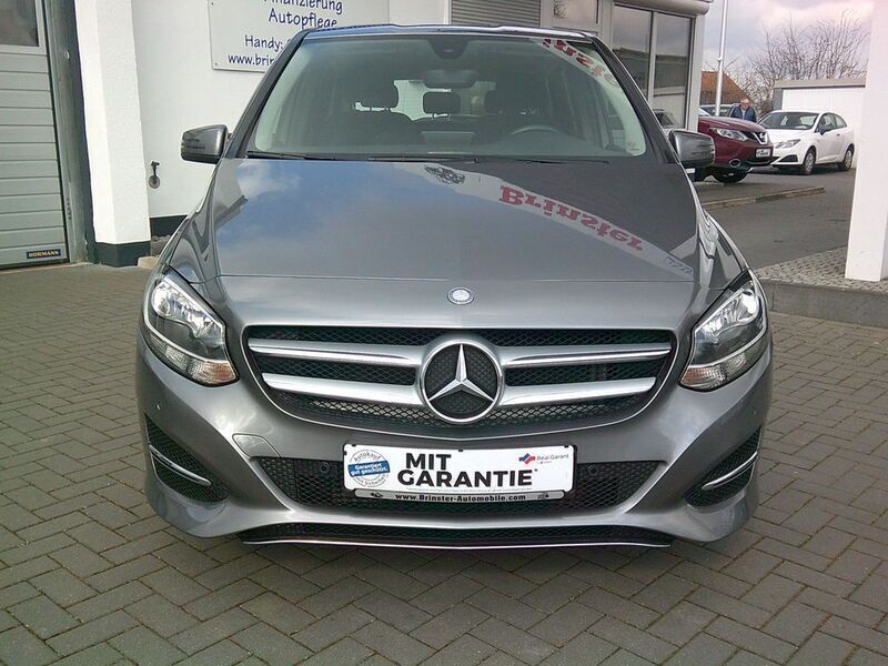 Gebraucht Mercedes B180 122 PS (89 kW) 2015 Grau Van / Kleinbus