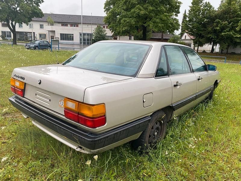 Gebraucht Audi 100 90 PS (66 kW) 1987 Grau Limousine